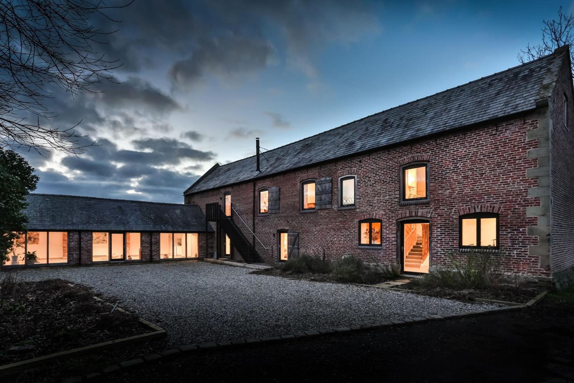 The Barn At Plas Ashpool Sleeps 8 Llandyrnog Exterior foto