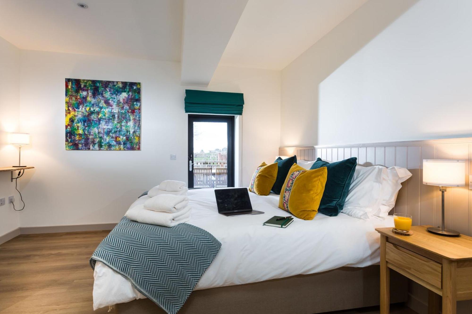 The Barn At Plas Ashpool Sleeps 8 Llandyrnog Exterior foto